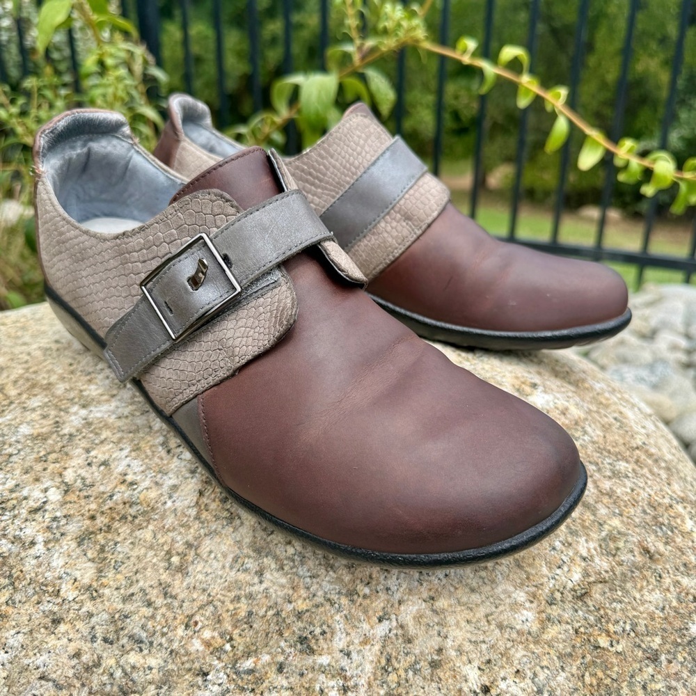 Naot Women's Tane Loafer Shoes Brown Haze Combo Sz 11 Casual Buckle Strap Comfy